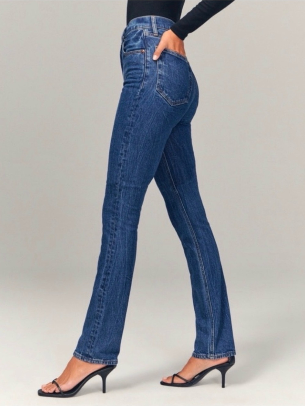 Abercrombie 90s Straight Ultra High Rise Jeans Medium Wash Size 26S Minimalist